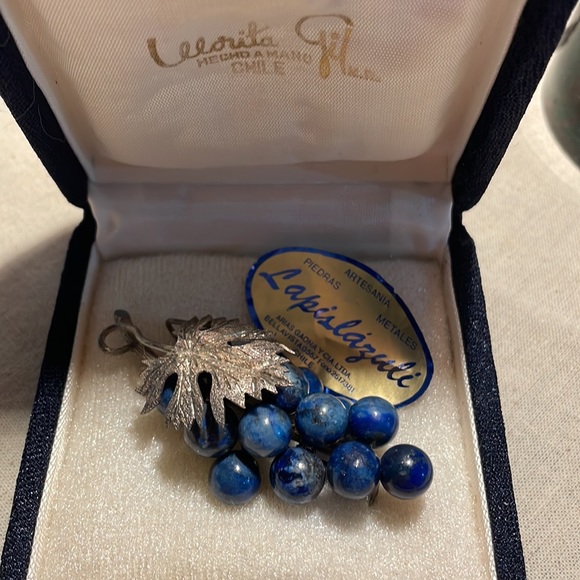 Morita Gil Chile Lapis lazuli grapes brooch - Picture 4 of 4